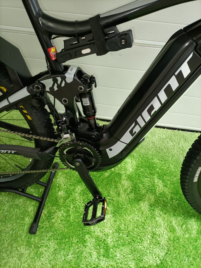 2018 giant full e  pro 1