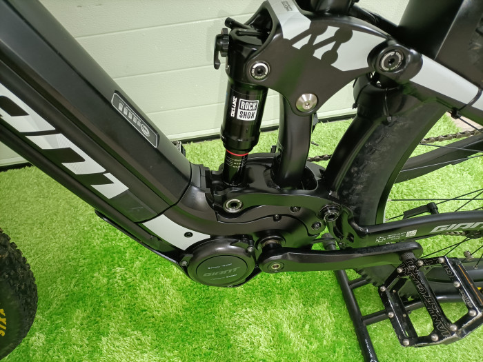 2018 giant full e  pro 1