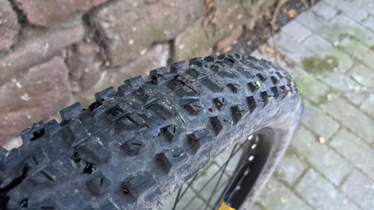 Used Lapierre OVERVOLT TR 4.5 2020 Mountainbike, Black — image 13 of 18