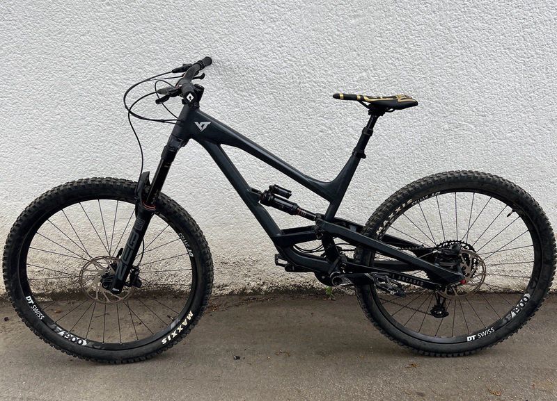 Gebrauchtes YT Industries Capra Base AL 29 2021 2021 Mountainbike, Schwarz, 29 — Bild 1 von 8