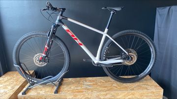 Used BH ULTIMATE RC 7.5 2022 2022 Mountainbike, Light Gray, 29 — image 2 of 3