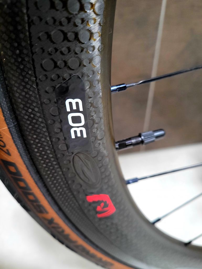 Used Canyon Ultimate al slx 8.0 2018 Road & Gravel, Black — image 3 of 13