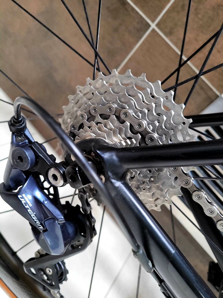 Used Canyon Ultimate al slx 8.0 2018 Road & Gravel, Black — image 8 of 13