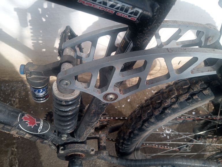 Used Custom Cove G-Spot FR 2000 Mountainbike — image 12 of 18