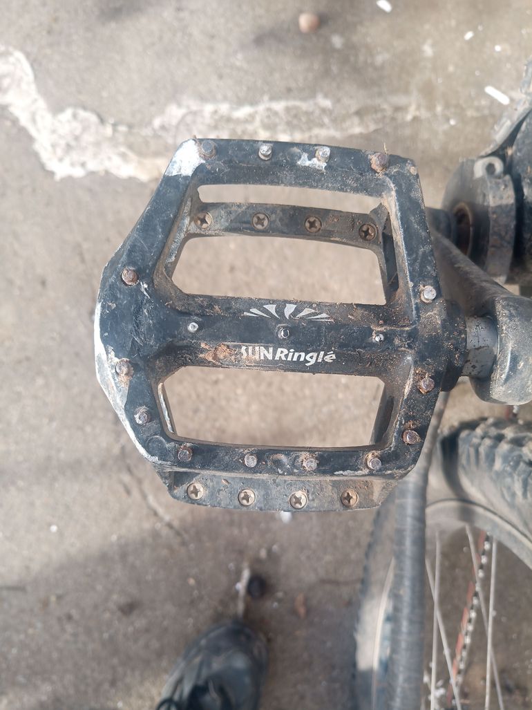Used Custom Cove G-Spot FR 2000 Mountainbike — image 17 of 18