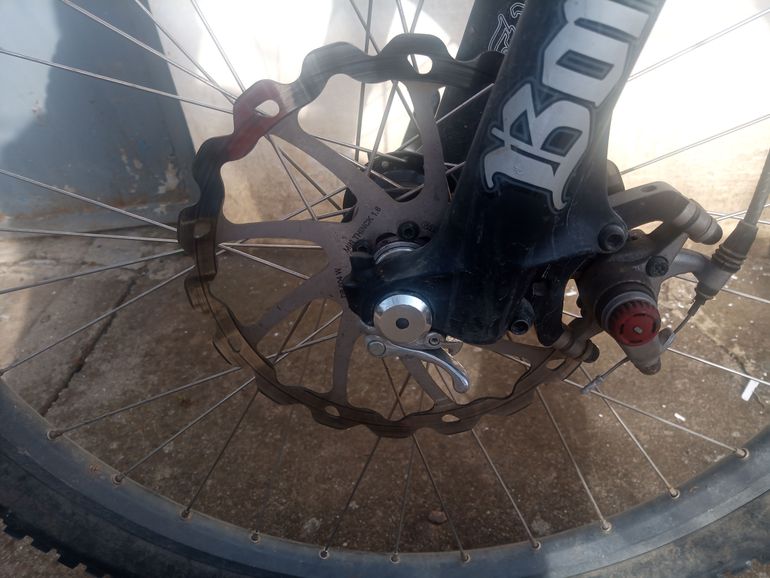 Used Custom Cove G-Spot FR 2000 Mountainbike — image 14 of 18
