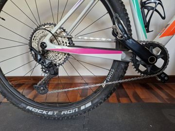 Used Canyon Exceed CF 6 2022 2022 Mountainbike, White — image 3 of 6