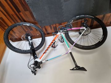 Used Canyon Exceed CF 6 2022 2022 Mountainbike, White — image 5 of 6