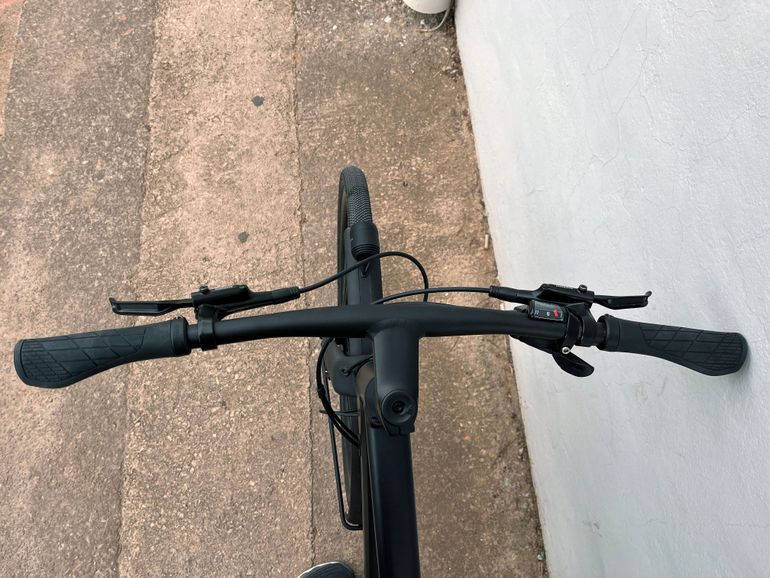 Used Canyon Commuter 7 2023 Road & Gravel, Black — image 6 of 13