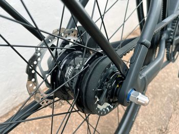 Used Canyon Commuter 7 2023 Road & Gravel, Black — image 11 of 13
