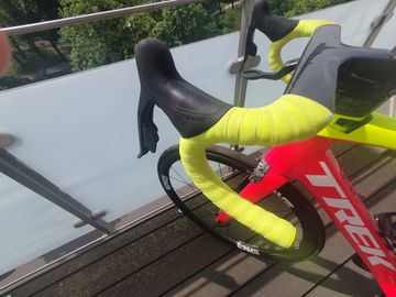 Gebrauchtes Trek Madone 9 ProjectOne 2017 Road & Gravel, Weiß — Bild 21 von 27