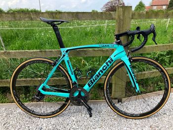 Bianchi - Oltre XR4 Record 11 speed, 2018