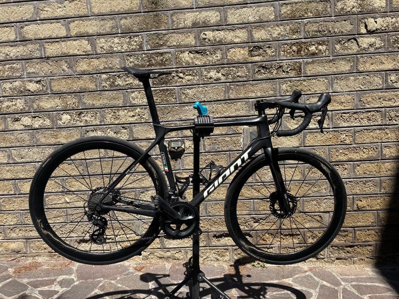 Použité Giant TCR Advanced Pro Team 2021 Road & Gravel — obrázek 1 z 8
