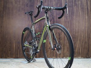 Specialized - Roubaix SL4 Disc, 2015
