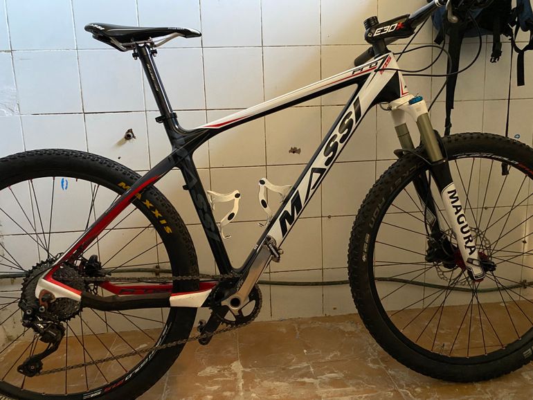 Used Masi Massi pro 27,5 carbono 2012 Mountainbike — image 1 of 8