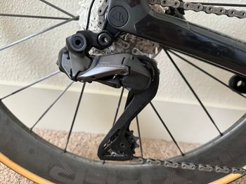 Used Canyon Aeroad CFR Di2 2024 2024 Road & Gravel, Schwarz — image 4 of 7