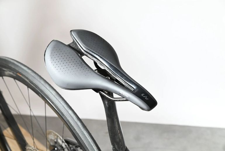 Used Giant Liv Avail Advanced Pro 1 2022 Road & Gravel, Black — image 10 of 13