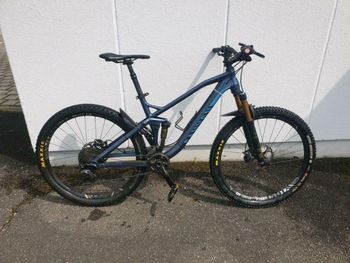 Used Canyon Neuron AL 9.0 SL 2017 Mountainbike, shop.filter.color.0000ff — image 1 of 7