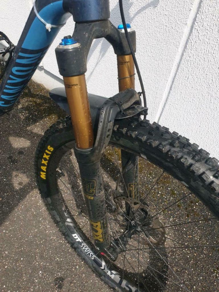 Used Canyon Neuron AL 9.0 SL 2017 Mountainbike, shop.filter.color.0000ff — image 4 of 7