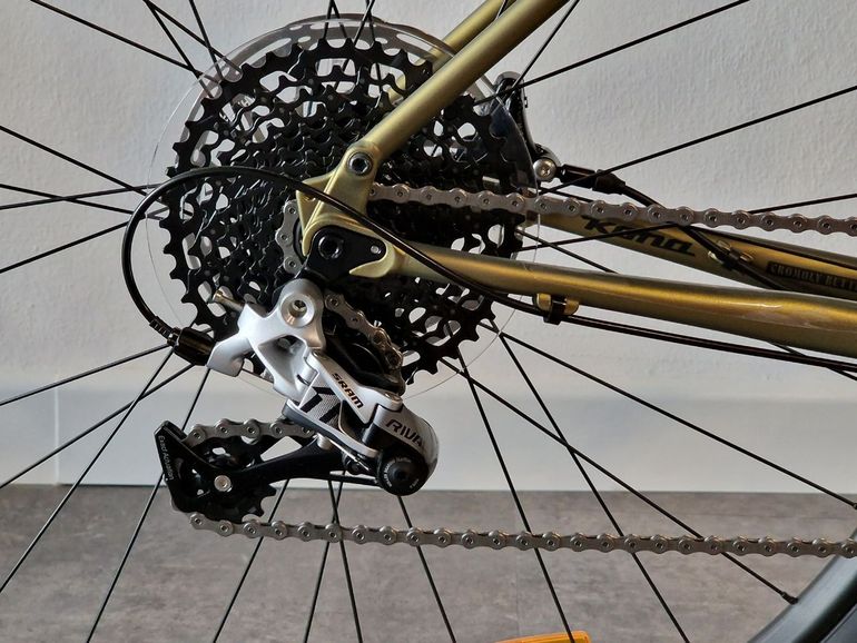 Used Kona Sutra LTD 2022 2022 Road & Gravel, Green — image 3 of 5