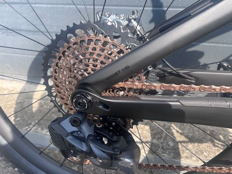 Used Trek Remedy 9.8 2022 2022 Mountainbike — image 4 of 15
