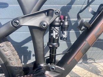 Used Trek Remedy 9.8 2022 2022 Mountainbike — image 6 of 15