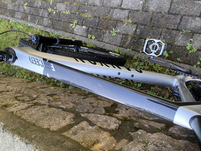 Used Canyon Exceed CF 7 2022 Mountainbike, Light Gray — image 7 of 7