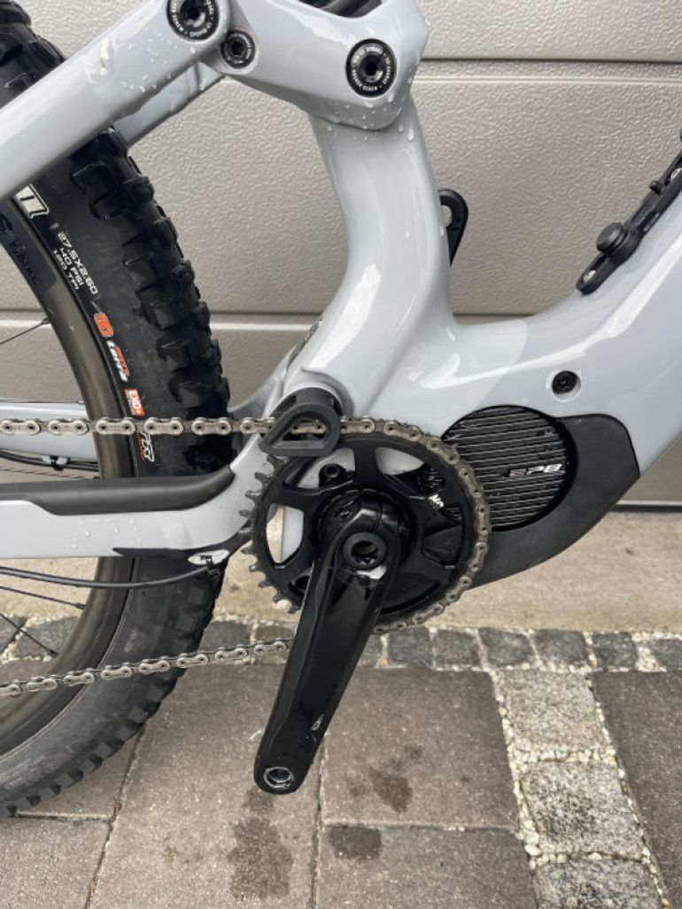 Used Canyon Spectral:ON CF 9 2021 Mountainbike, Light Gray — image 3 of 14