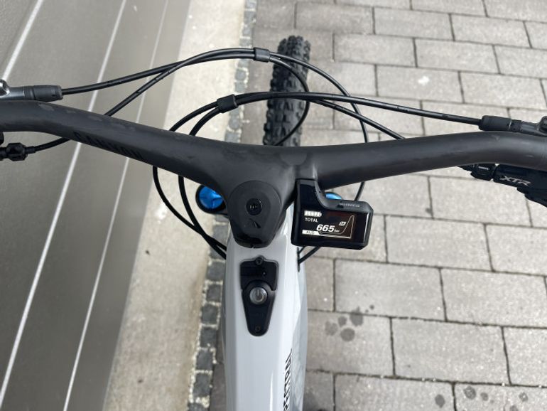 Used Canyon Spectral:ON CF 9 2021 Mountainbike, Light Gray — image 2 of 14