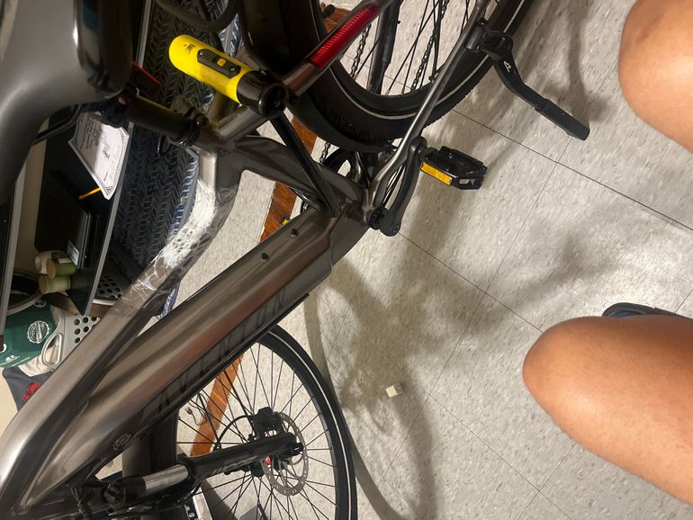 Used Aventon Level.2 commuter e-bike 2023 Road & Gravel, Light Gray — image 1 of 10