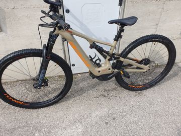 Used Specialized Turbo Levo Comp 2020 2020 Mountainbike, Orange — image 2 of 4
