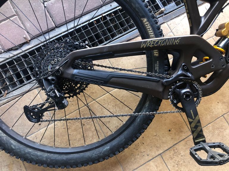Used Evil Evil wreckoning 2021 Mountainbike, Light Gray — image 3 of 5