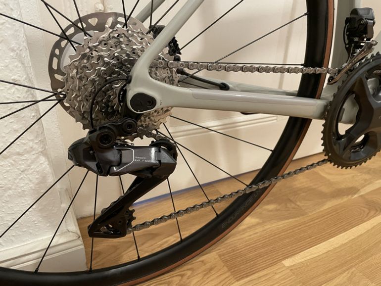 Used Canyon Endurace CF SL 8 Di2 2022 Road & Gravel — image 4 of 5
