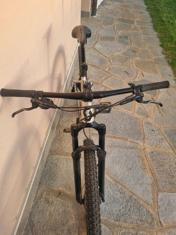 Used Scott Scale 710 2021 2021 Mountainbike, Gris claro — image 2 of 9
