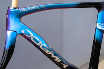Gebrauchtes Pinarello Dogma F Disc Frameset 2024 Road & Gravel, Violett — Bild 8 von 9