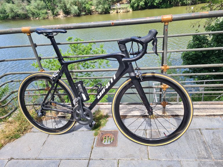 Used Giant TCR Advanced 2 2015 2015 Road & Gravel, Black — image 2 of 7
