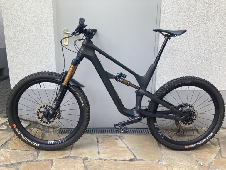 Used Canyon Spectral CFR 9.0 SL 2020 Mountainbike — image 1 of 9