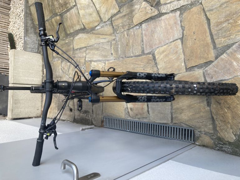 Used Canyon Spectral CFR 9.0 SL 2020 Mountainbike — image 3 of 9