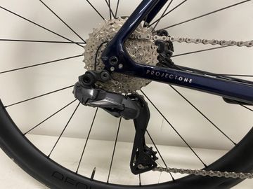 Trek Émonda SLR 7 2022 2022 Road & Gravel usato, Blu — immagine 3 di 8