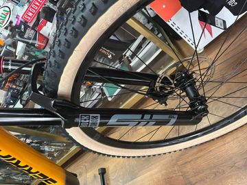 Použité Berria BRAVO 7 2024 2024 Mountainbike — obrázek 7 z 8