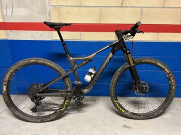 Używany Orbea OIZ M10 TR 2021 2021 Mountainbike — zdjęcie 2 z 3