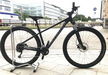 Used Specialized Rockhopper Sport 2022 Mountainbike, Light Gray — image 1 of 5