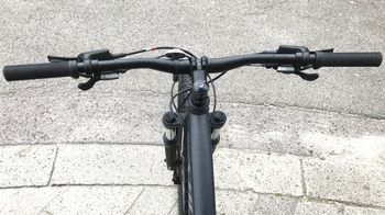 Used Specialized Rockhopper Sport 2022 Mountainbike, Light Gray — image 2 of 5