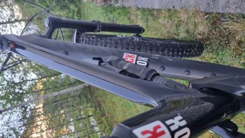 Used Canyon Spectral CF 7.0 2020 Mountainbike, Black — image 6 of 15