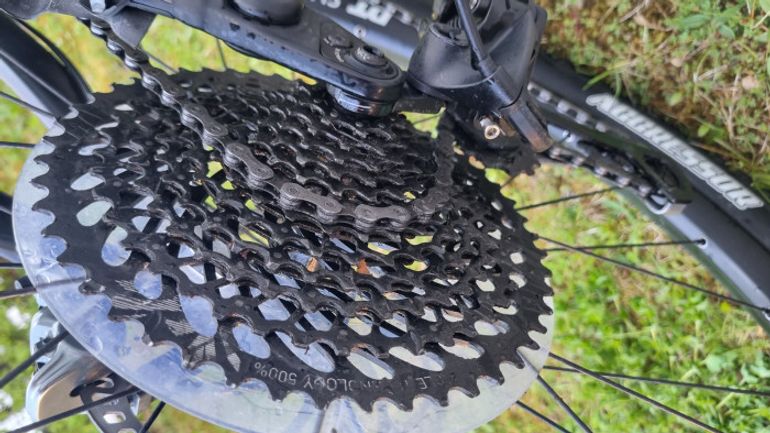 Used Canyon Spectral CF 7.0 2020 Mountainbike, Black — image 8 of 15
