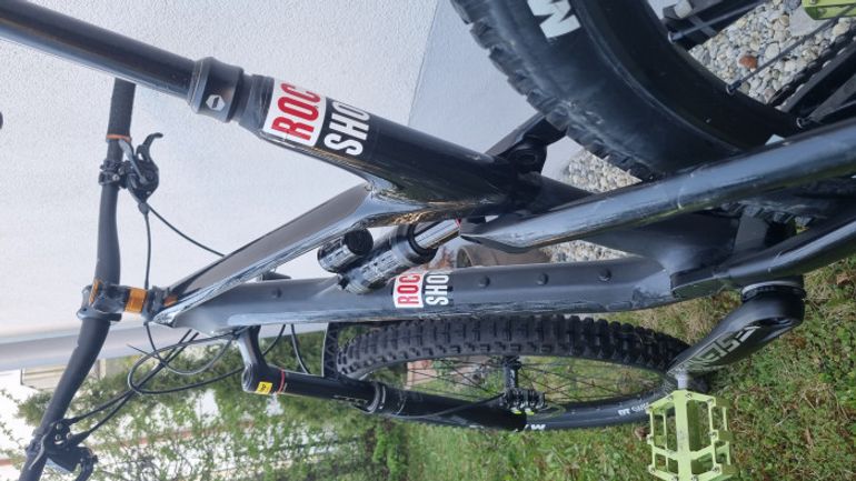 Used Canyon Spectral CF 7.0 2020 Mountainbike, Black — image 14 of 15