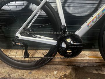 Colnago V4RS BIANCO PERLA Perlmutt-Weiß/DURA-ACE Di2/DEDA SL45/Gr.510=54/55 NEU 2024 Road & Gravel d'occasion — image 3 sur 6