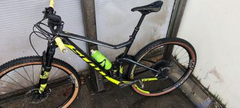 Używany Scott Spark RC 900 Pro 2018 2018 Mountainbike — zdjęcie 4 z 6