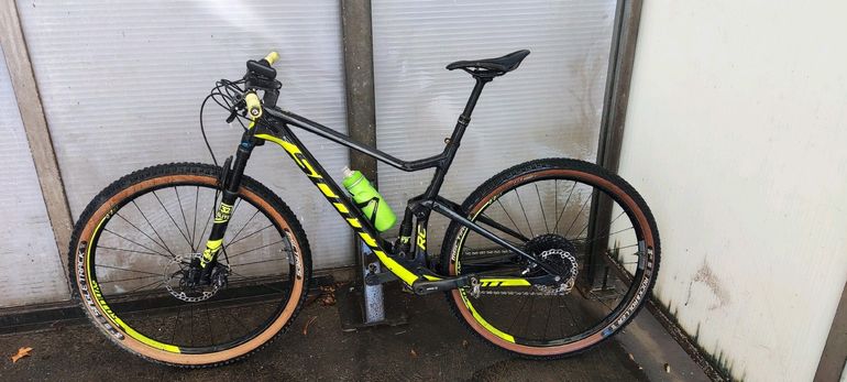 Używany Scott Spark RC 900 Pro 2018 2018 Mountainbike — zdjęcie 5 z 6