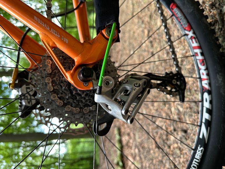 Used Canyon Nerve AM 2010 Mountainbike, Orange — image 8 of 12